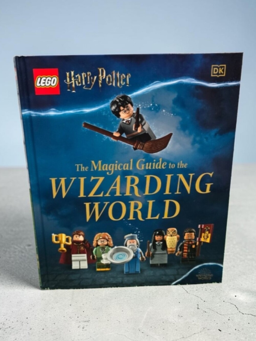 Harry Potter Lego The Magical Guide To The Wizarding World Character Book